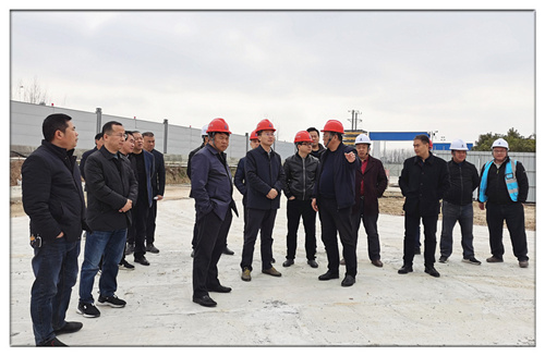 �ʶ��ظ��س���ΰ��һ�и��Ƕ��¾���Ŀ���ָ������